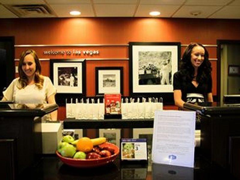 Hampton Inn & Suites Las Vegas South מראה חיצוני תמונה
